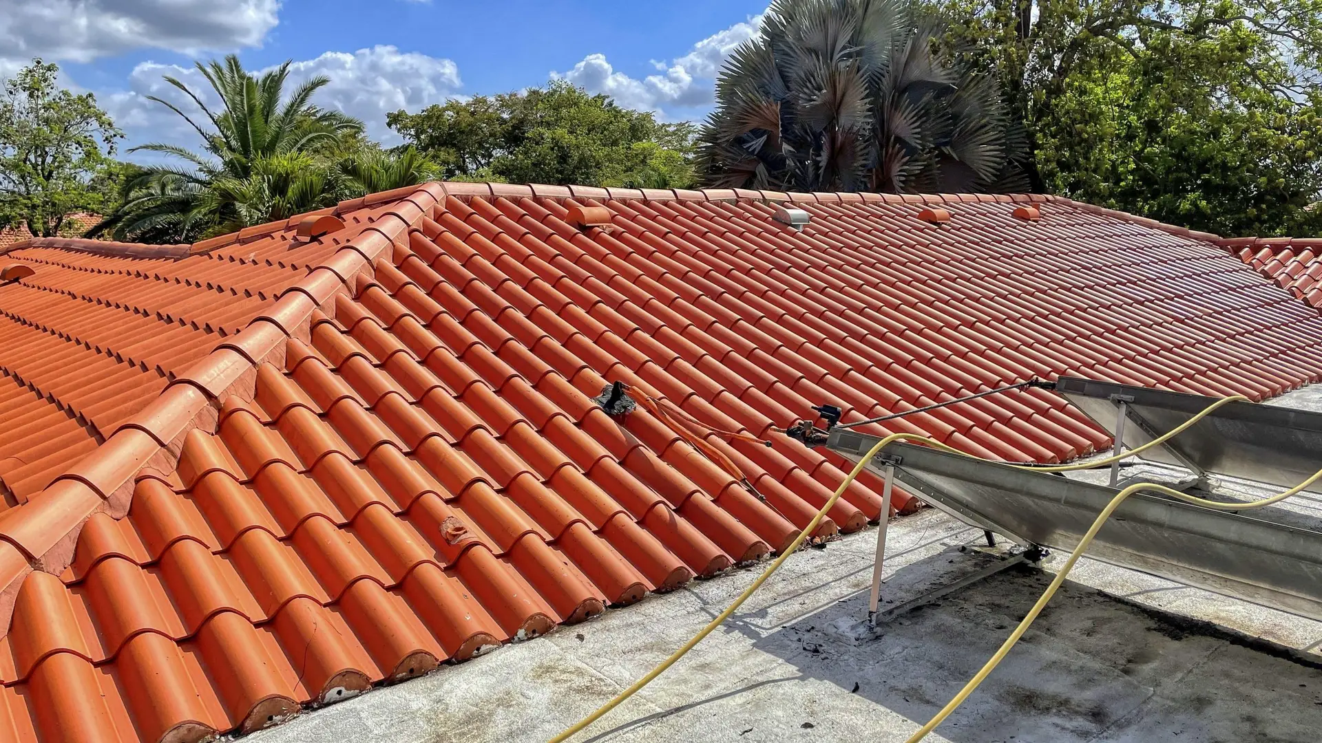 VSP Softwash ClayRoof_1b After (1)-min