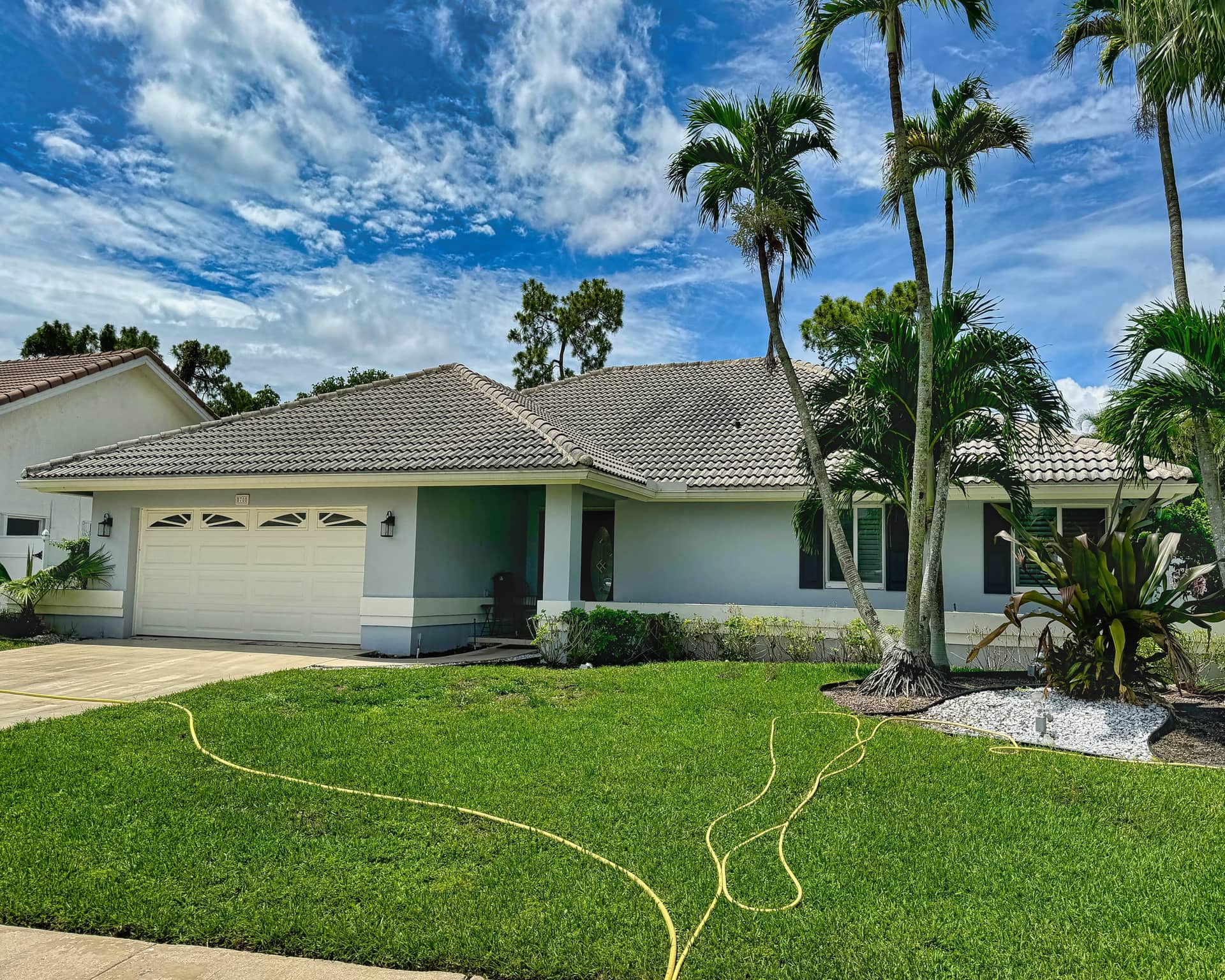 VSP-Softwash-BarrelTile_5-Before-min (2)