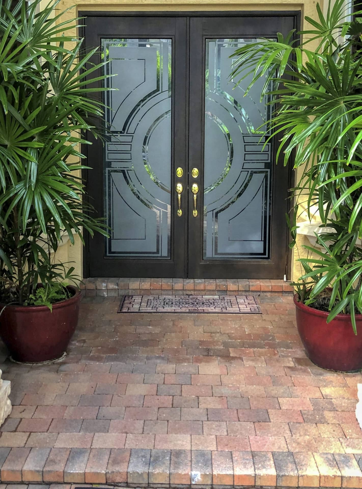 VSP Softwash Faded Pavers_2 Before_Cropped-min