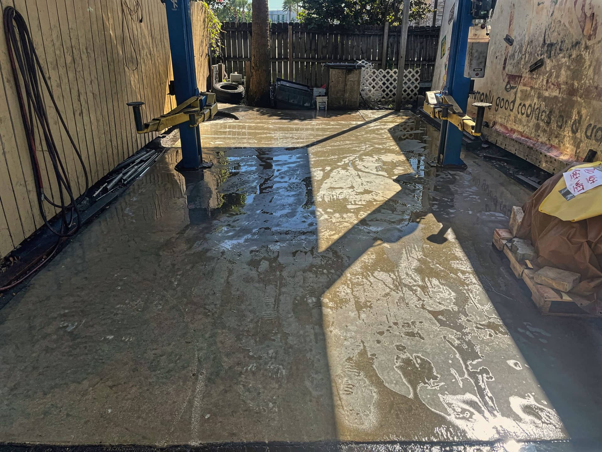 VSP Softwash Garage Concrete Grease_1b-min